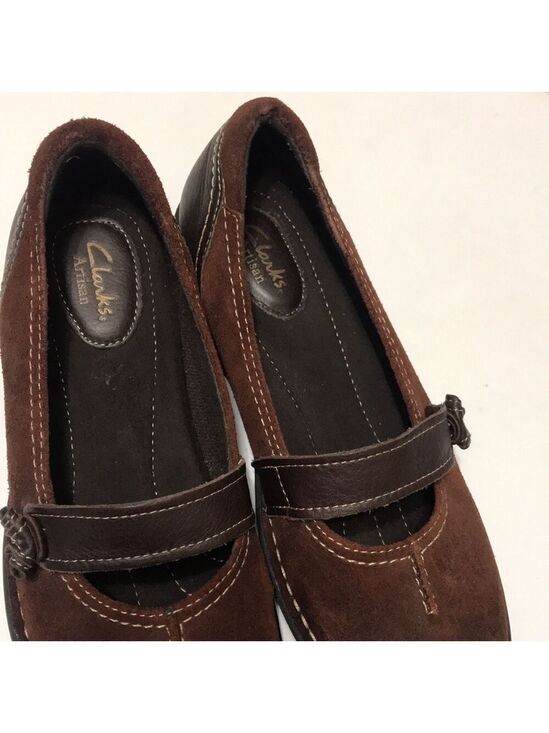 Clarks Suede Upper Women 𝅺Clark Artisan Brown Suede Mary Jane Button Strap Flats 6.5M